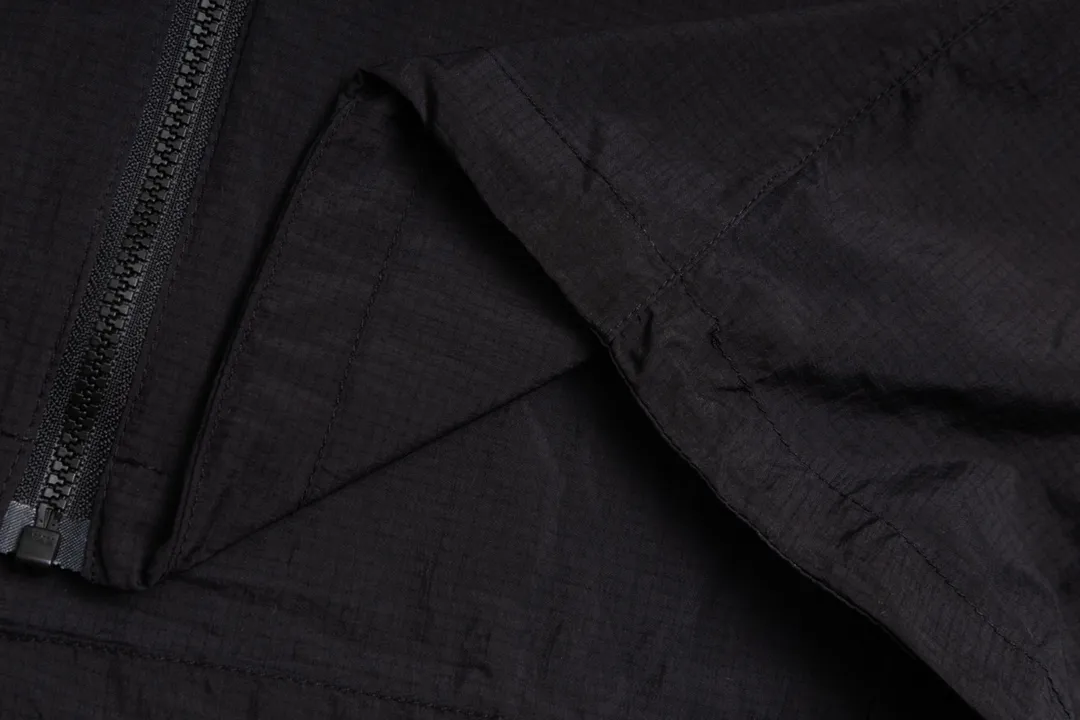 ➕5 Arcteryx/ Squamish Hoody Breathable Squamish Hoody UPF 50.UVA （ ） ！ ： Storm Hood 、No Slip Zip 、 ， ， 。